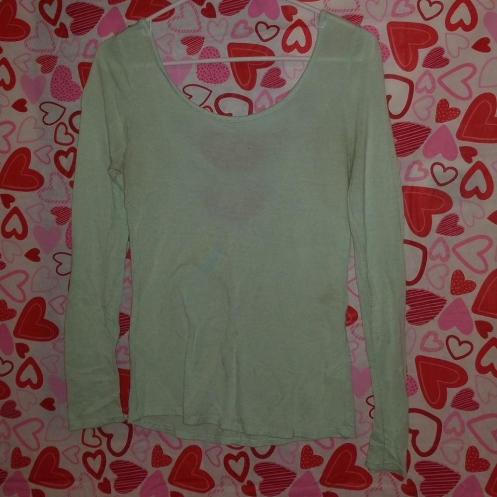 CHARLOTTE RUSSE TSHIRT